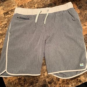 Vuori - Banks Shorts - Large